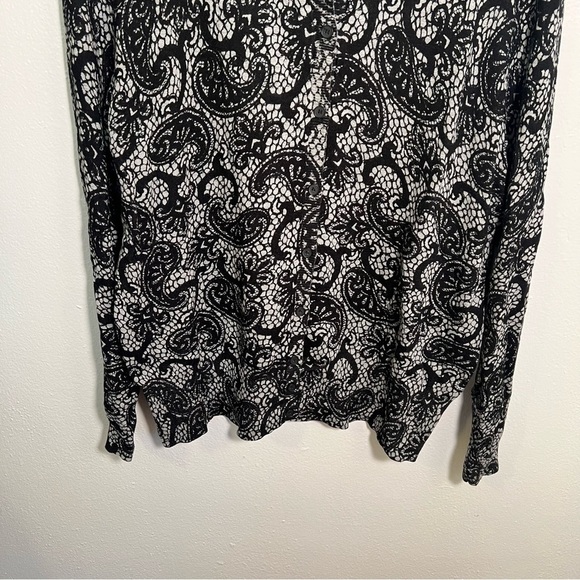 Lane Bryant Cardigan Gray Black Paisley Lace 14/16 - Picture 3 of 11